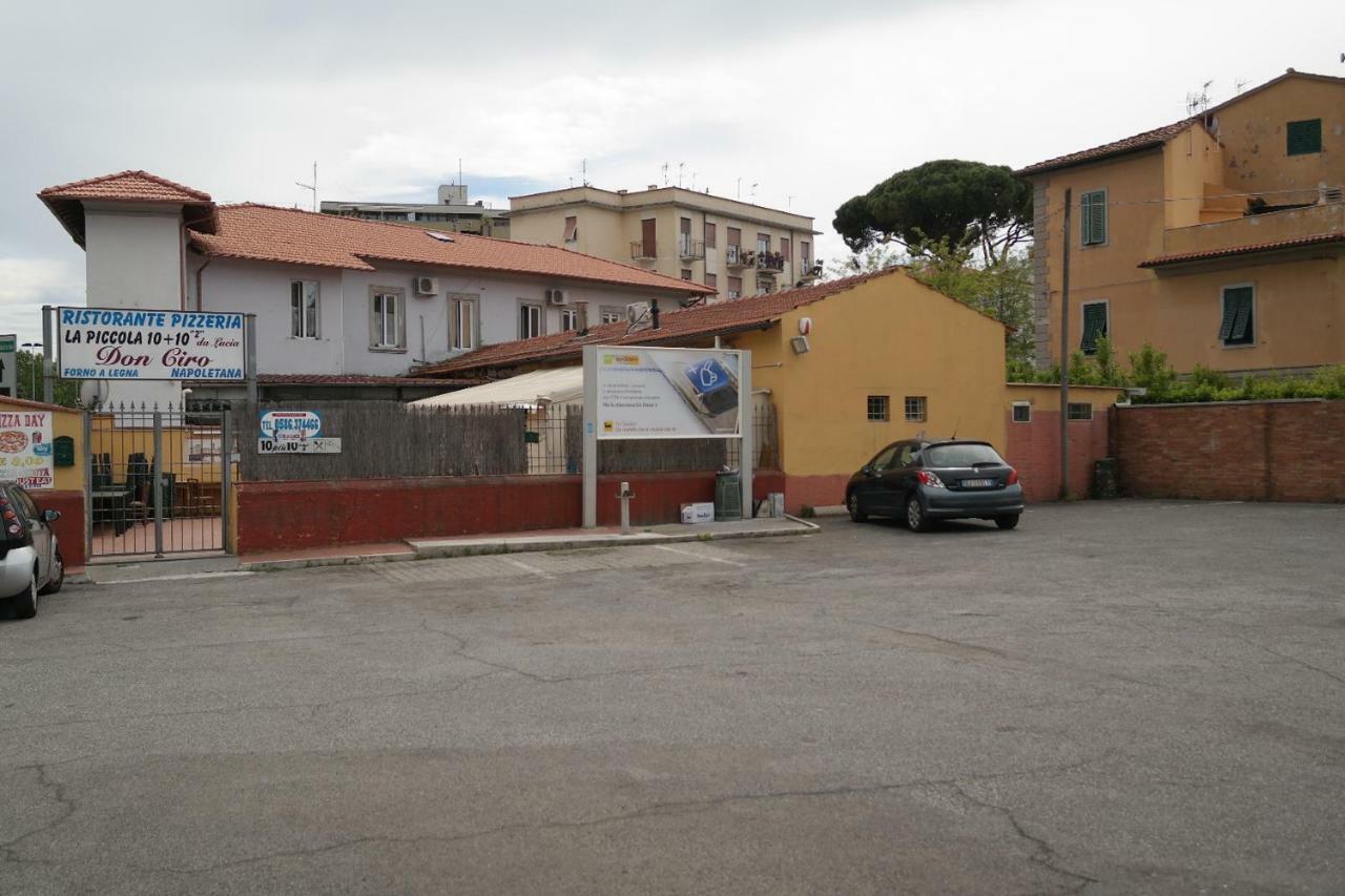 Hotel Houston Livorno - Struttura Esclusivamente Turistica - Not For Business Or Workers Bagian luar foto
