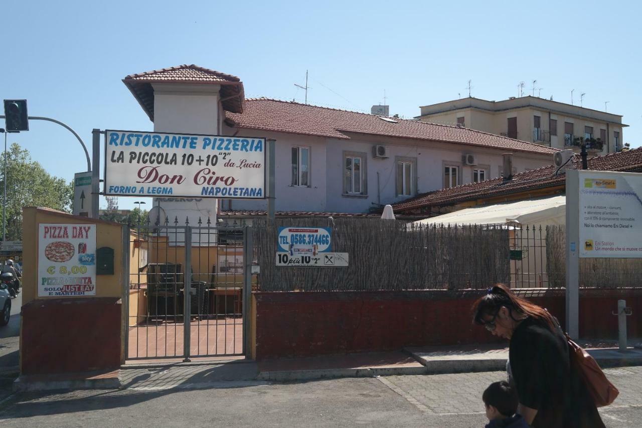 Hotel Houston Livorno - Struttura Esclusivamente Turistica - Not For Business Or Workers Bagian luar foto
