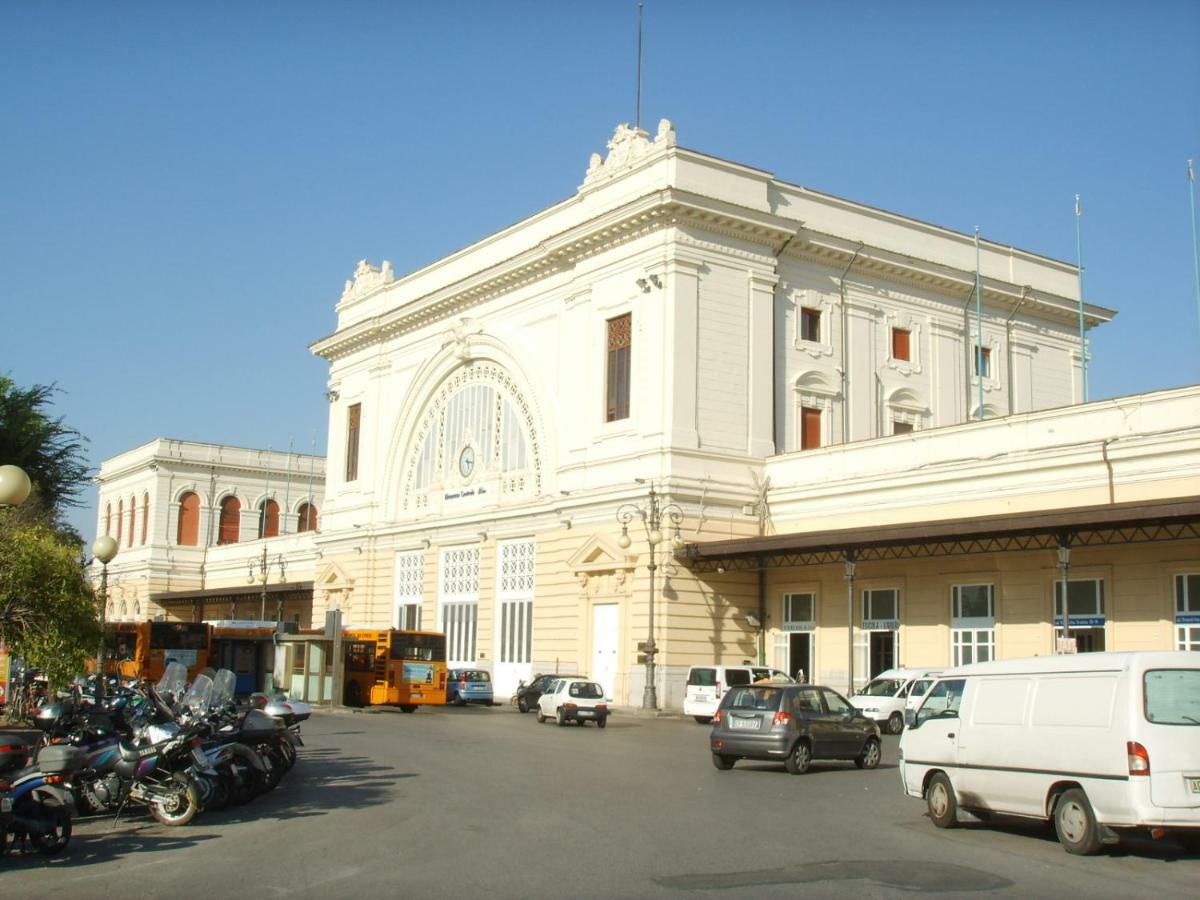 Hotel Houston Livorno - Struttura Esclusivamente Turistica - Not For Business Or Workers Bagian luar foto