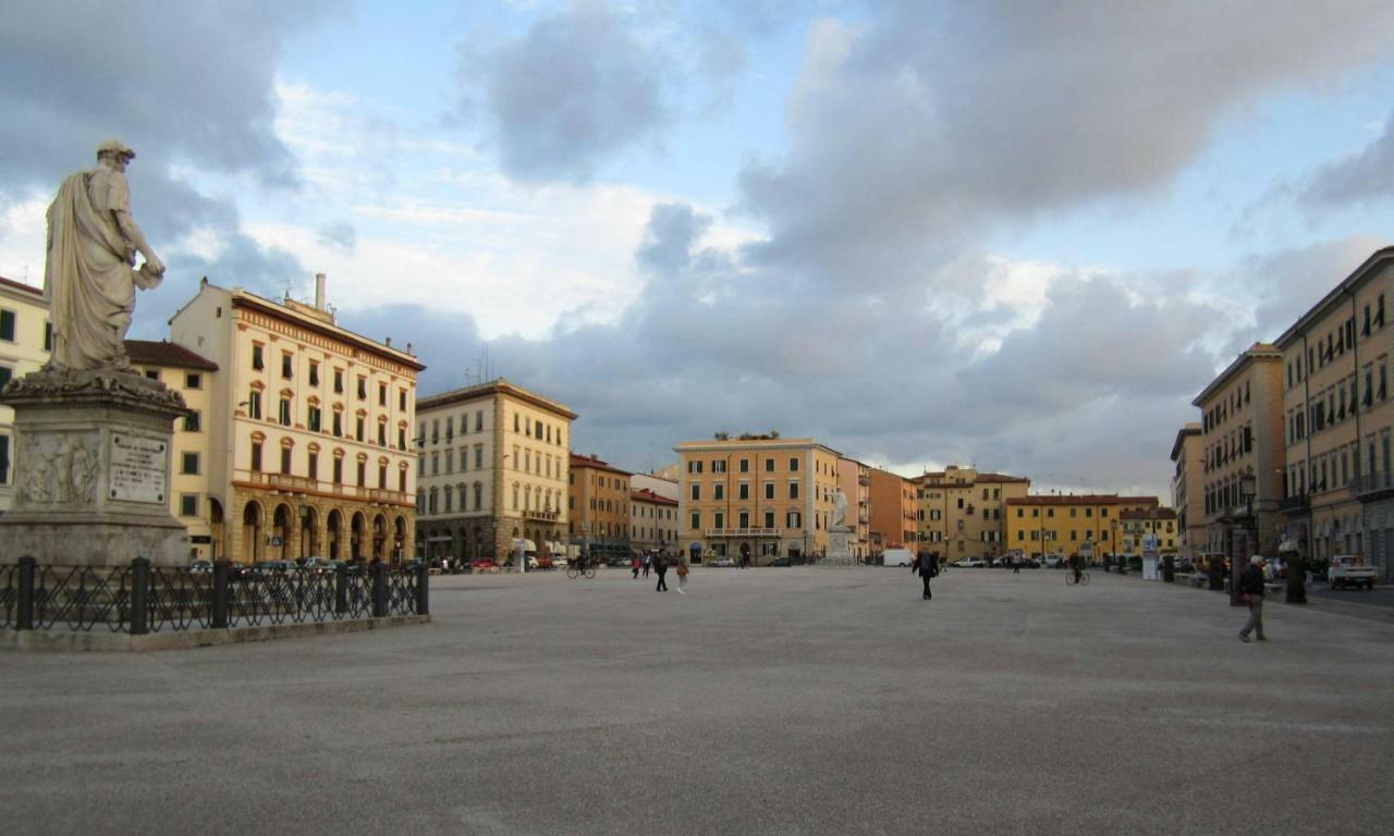 Hotel Houston Livorno - Struttura Esclusivamente Turistica - Not For Business Or Workers Bagian luar foto