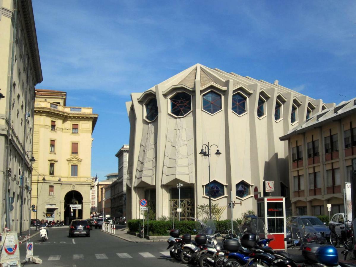 Hotel Houston Livorno - Struttura Esclusivamente Turistica - Not For Business Or Workers Bagian luar foto
