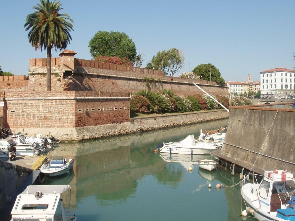 Hotel Houston Livorno - Struttura Esclusivamente Turistica - Not For Business Or Workers Bagian luar foto