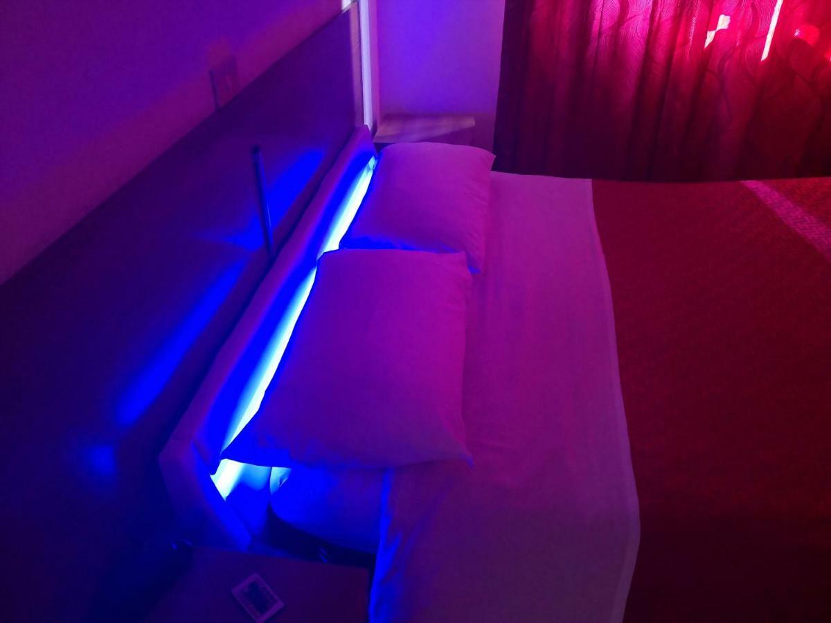Hotel Houston Livorno - Struttura Esclusivamente Turistica - Not For Business Or Workers Bagian luar foto